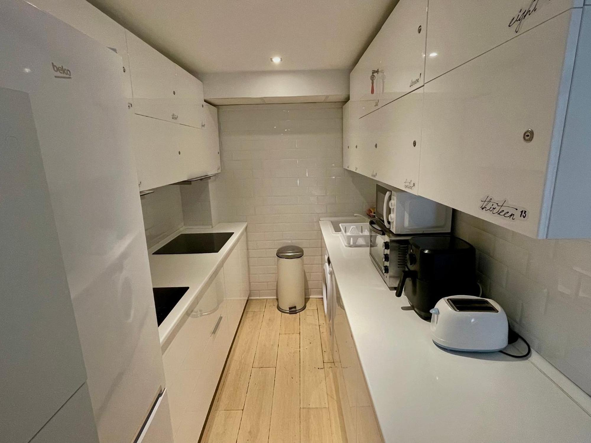 Albergue Gran Via -no Aire Acondicionado-