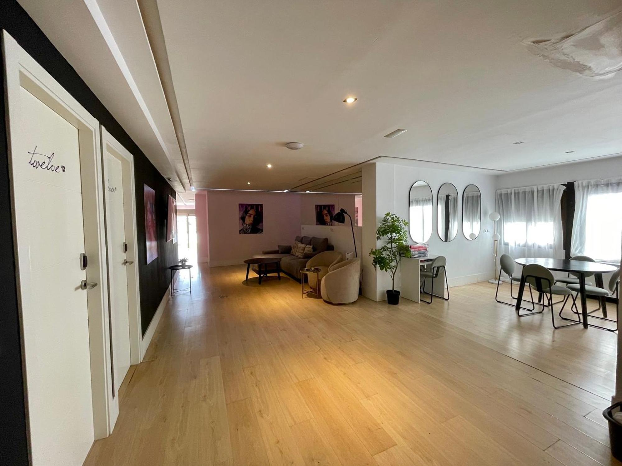 Albergue Gran Via -no Aire Acondicionado- *